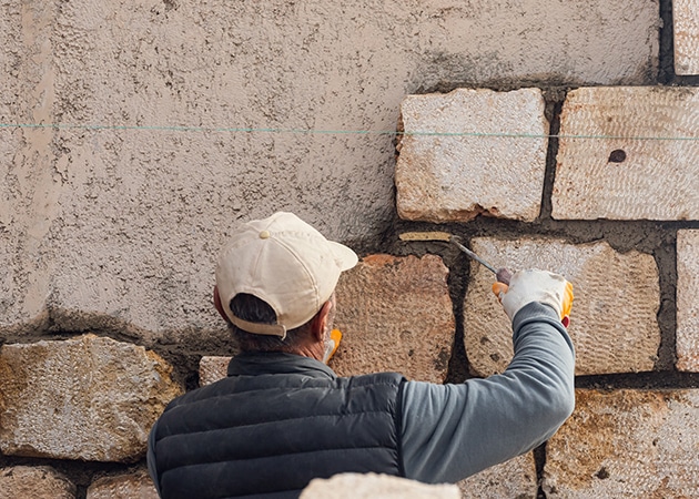 Fornitura-malta-cementizia-fluida-per-murature-Modena